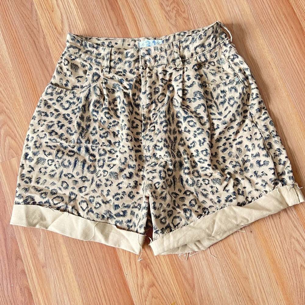 animal print shorts